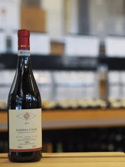 2020 Bera Barbera D'Alba Vino