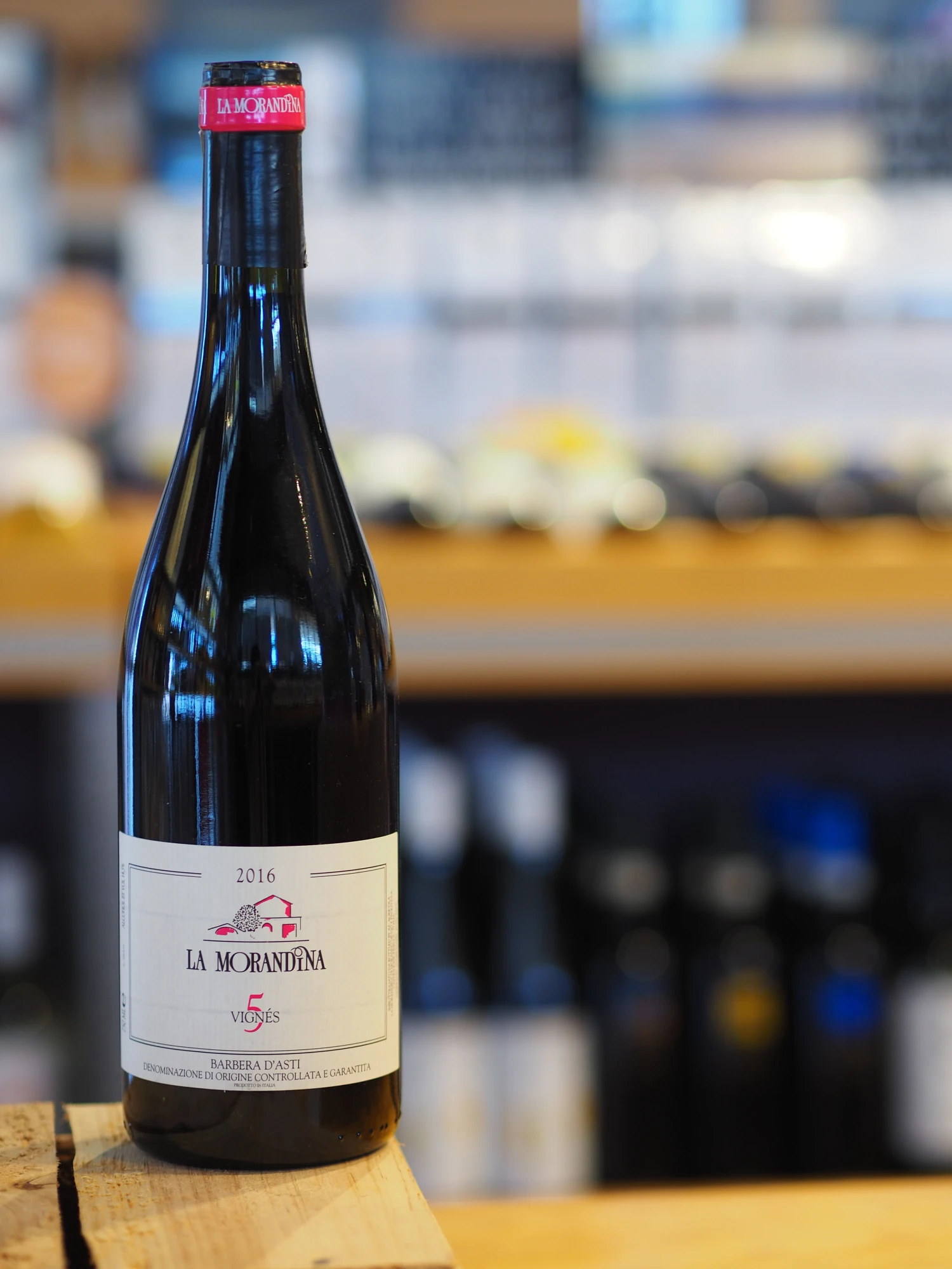 2018 La Morandina Barbera D'Asti '5 Vigne' Vino 4 2018 La Morandina Barbera D'Asti '5 Vigne' Vino